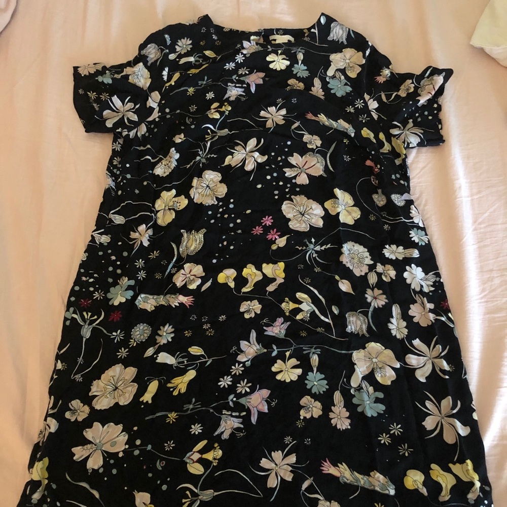 H&M floral t-shirt dress